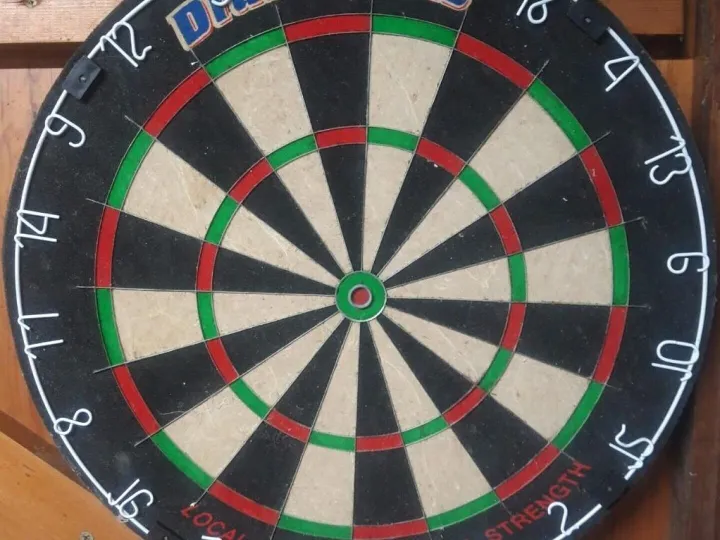 Items for sale &ndash; Dartboard &pound;10