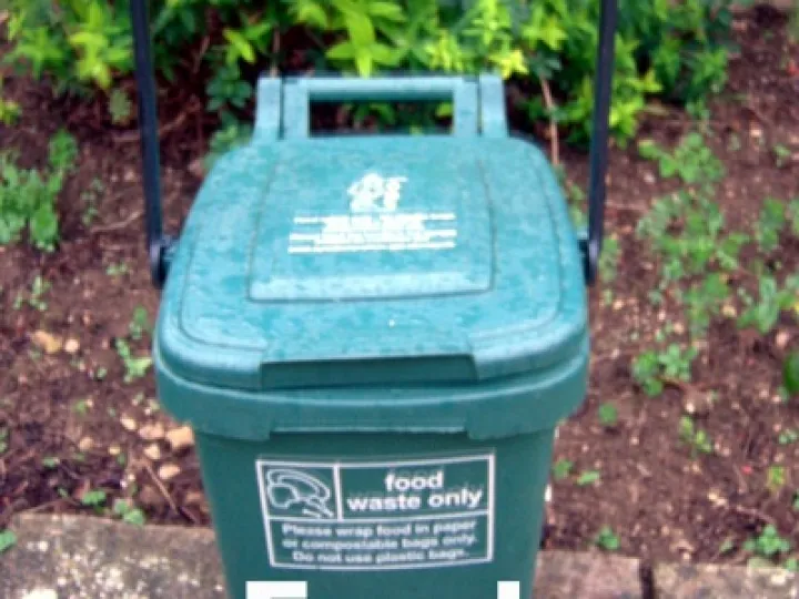 Waste Bin &ndash; Food 01