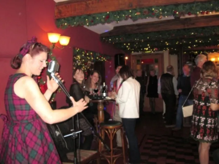 NYE17ninefeenIMG_1355 copy