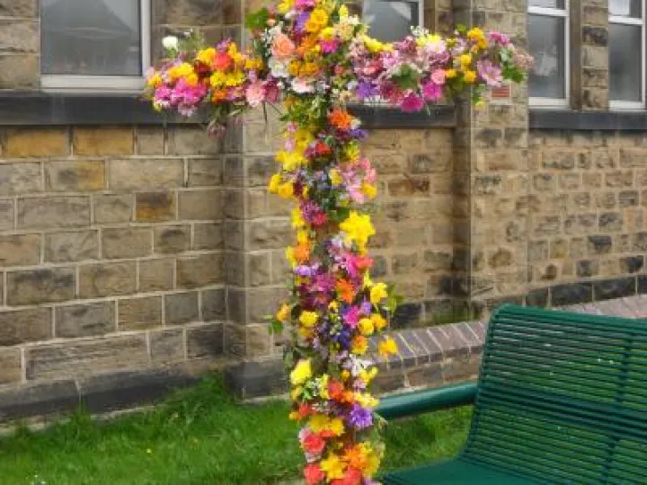 Buckley Easter Cross 4