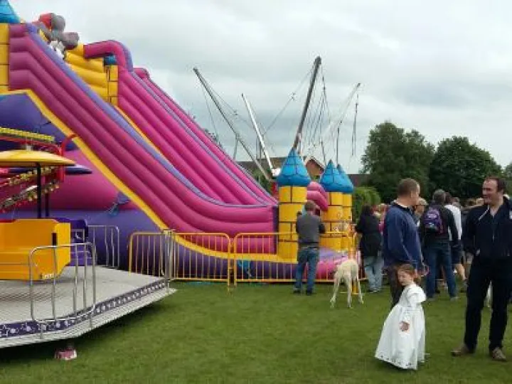 All the Fun of the Fair – Tarvin Fete 2017