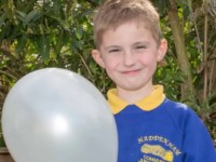 Joe Tompkins_Balloon Messenger