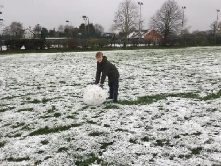 0FBAEE24-E3F2-4C37-9283-103B55D0379F