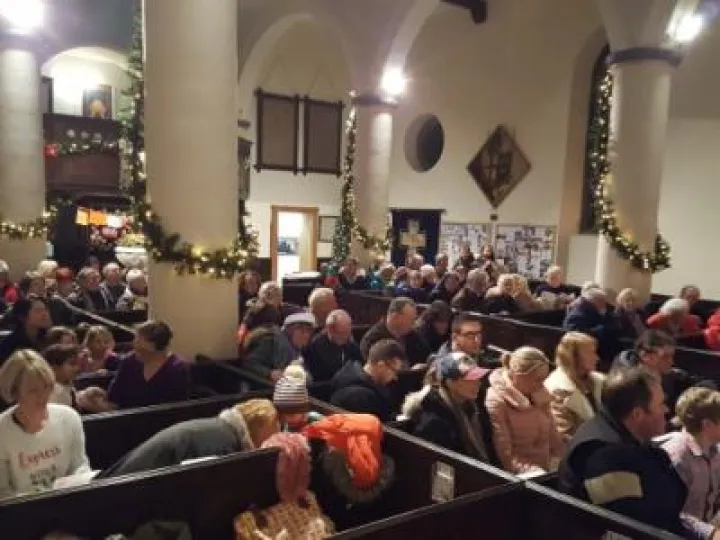 Carols around tree 2017