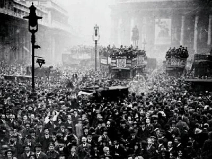 Armistice-day-in-London