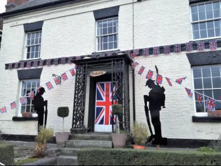 home decorated commemorative