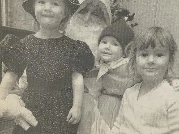 Christmas Party 1992 Scan_20190304