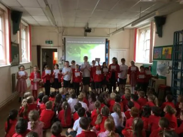 CE909DF6-52A9-4E9F-B21F-2547EAC4B987