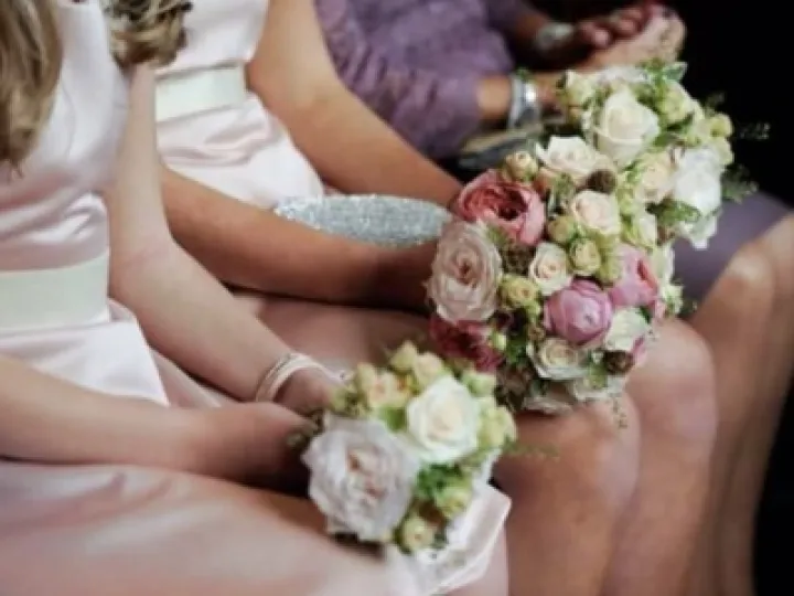 wedding flowers, bridesmaids, pastel