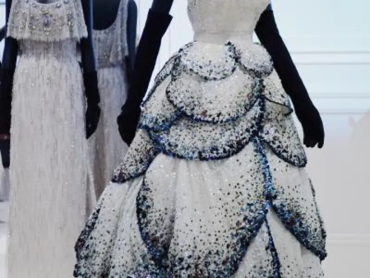 CFE7D715-B896-4360-89FC-59BA615B2BC2