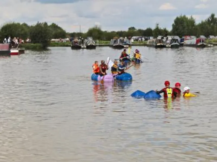 Raft Race