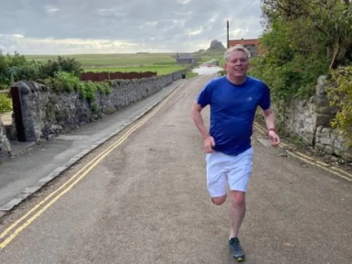 David Smeatham running in Northumberland Img_7456