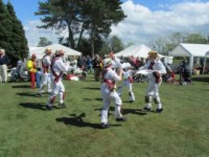 Morris dancing at Highfields Gala