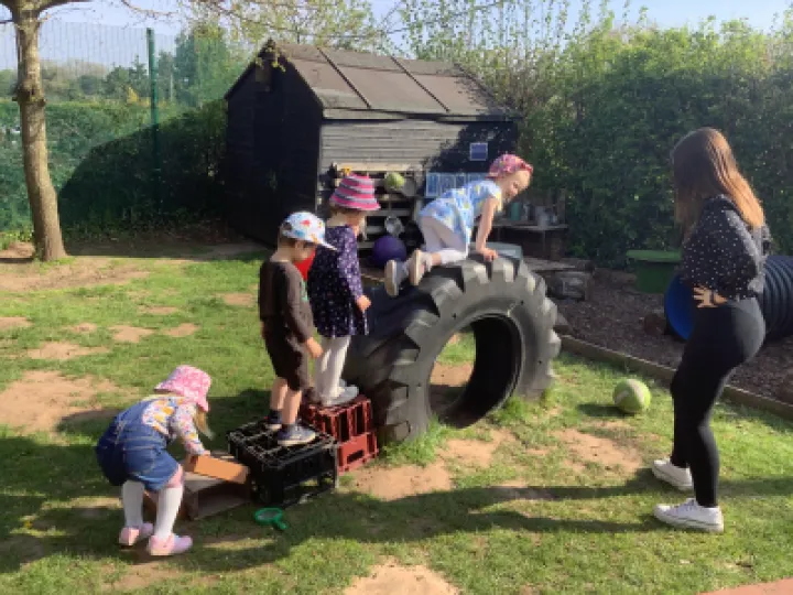 169EE8F9-DCA8-4DA3-8D14-5C52BBCA4FA3