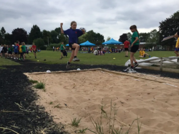 Long jump (1)