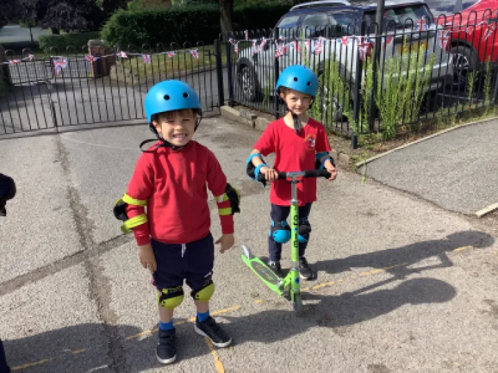 AAA7059E-B959-462F-8964-443BD6FE0AB7