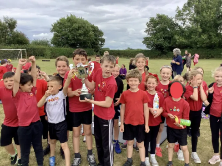 5CC215DC-9019-4235-9AB0-7B95E0E0DEFA