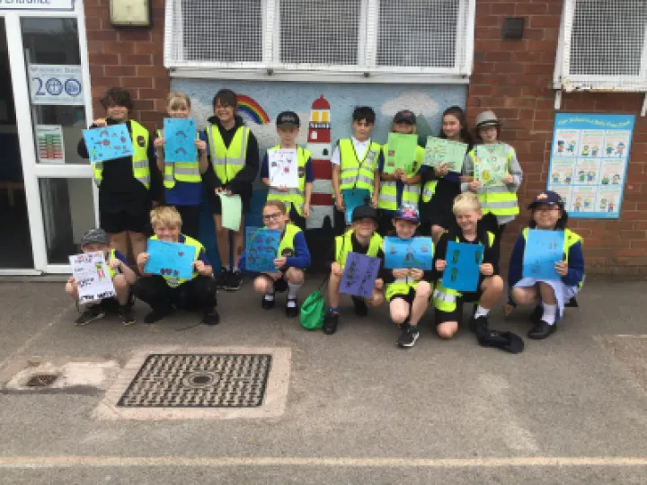 DBA615D8-D86E-4D37-81EE-2AB8DB52BA3E