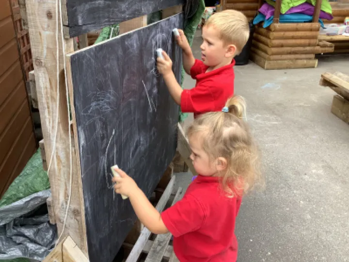 CC9A8D52-0E64-49CA-8423-D98EEC9F4CB7