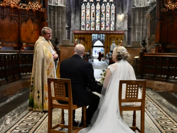 209CB383-9ECB-443C-B244-405A9207EE88