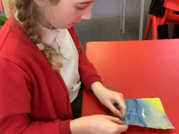 2CBFC661-48FA-48A4-985E-C5BC43789882