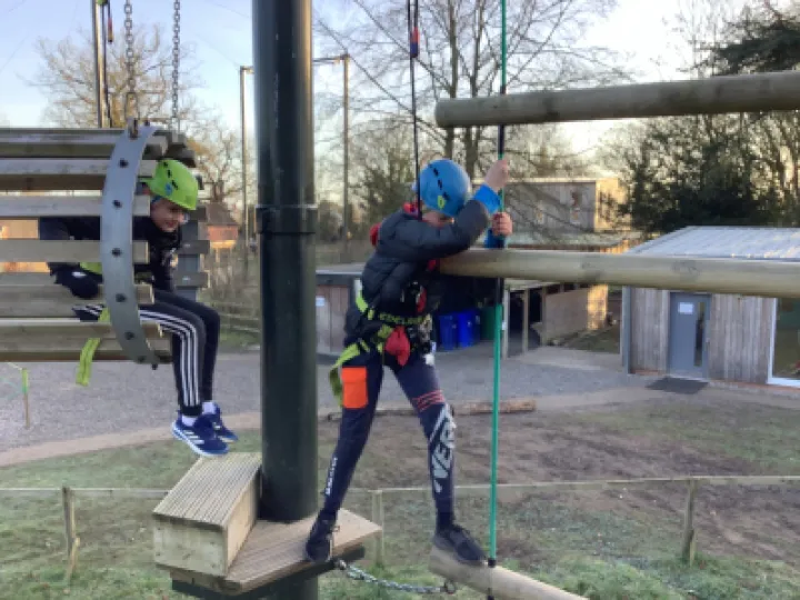 DEA8FA00-E0F9-428B-8190-5B6C443D745E