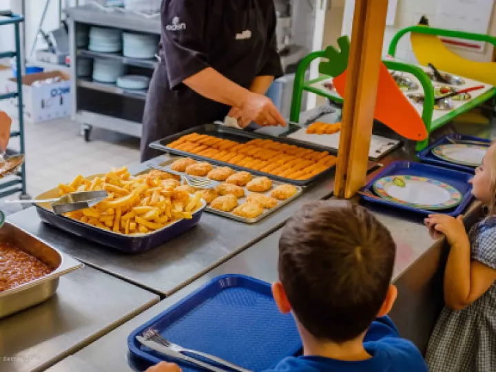 School Meals Assistant Recruitment Article March 2023 dscf3998-e1550591957864