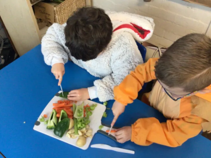 7FB052D2-FE8E-4CA1-9EEA-8E652EEAA77C