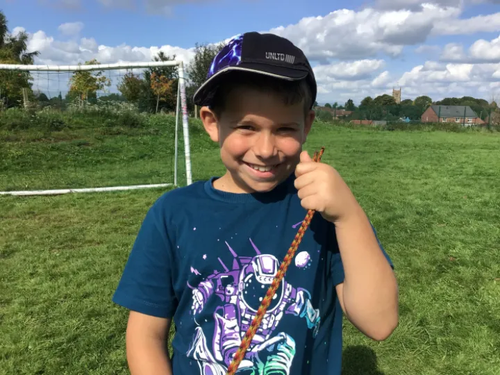 3F522700-A597-4969-938D-87FA43C01076