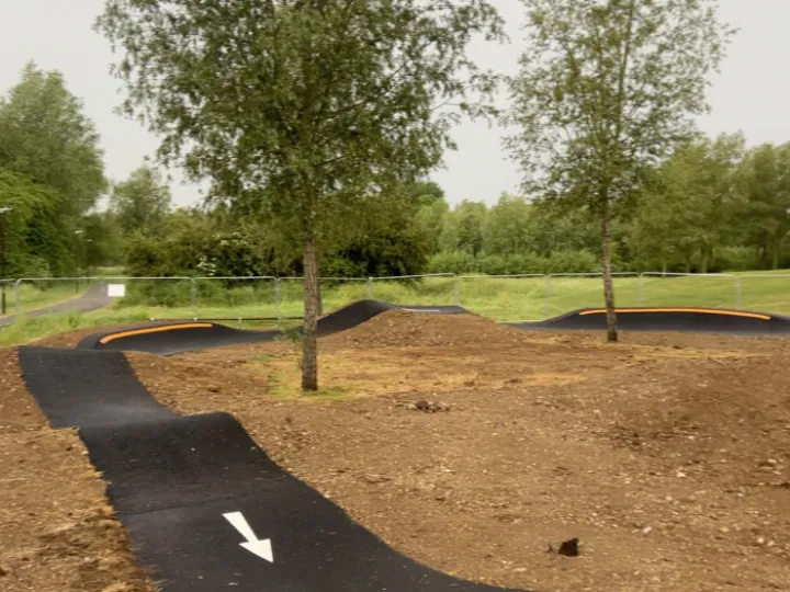 Oakgrove pump track 01