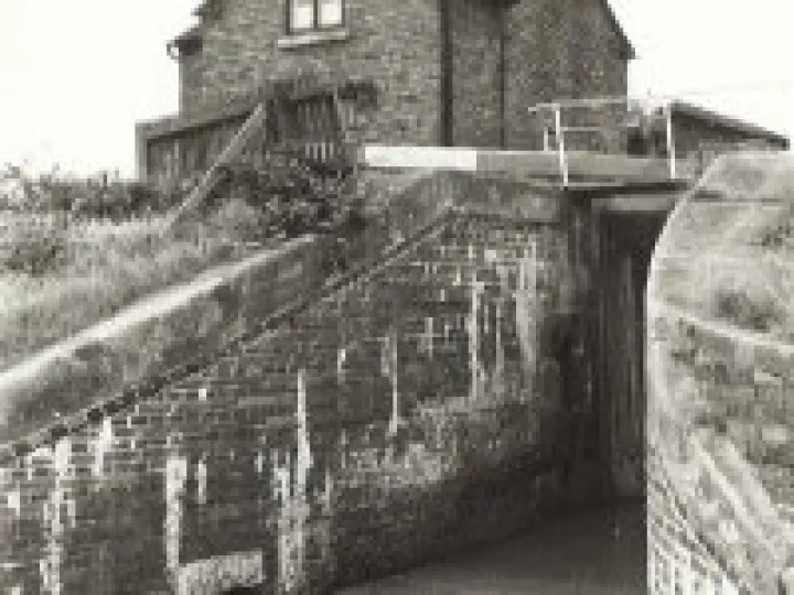Minshull lock 1959