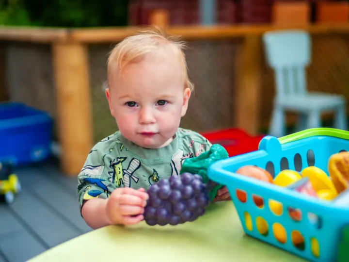 Upton – Daisy Chains