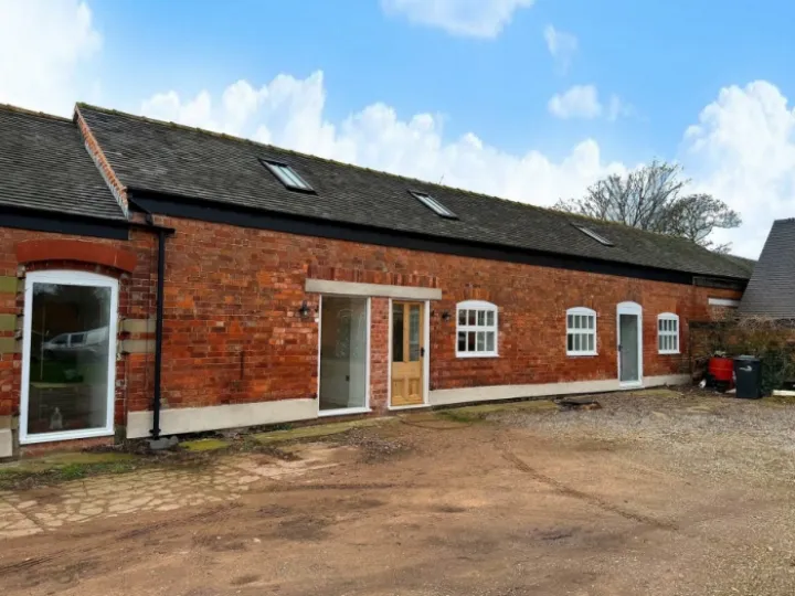 Hankelow Commercial property