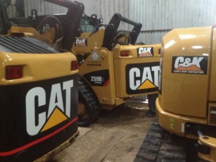 CAT diggers for hire