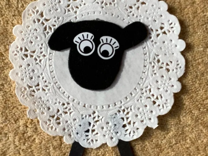 Doily sheep craft