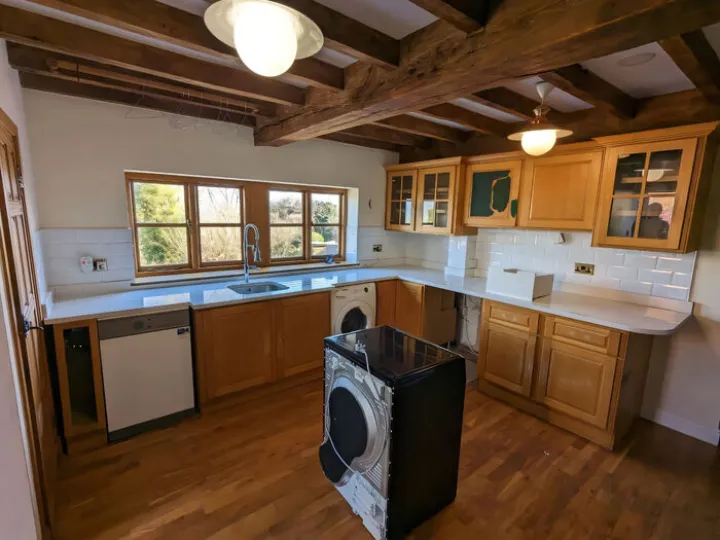 Kitchen 6 – Before