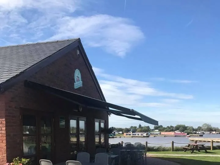 Cafe at Bridge 80
